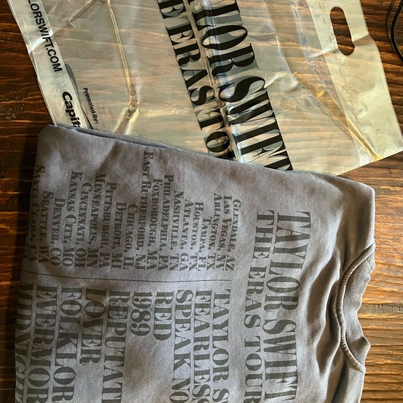 Taylor Swift The Eras Tour Gray Sweater - Picture 3 of 3